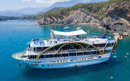 Экскурсия на корабль (MEGA STAR)